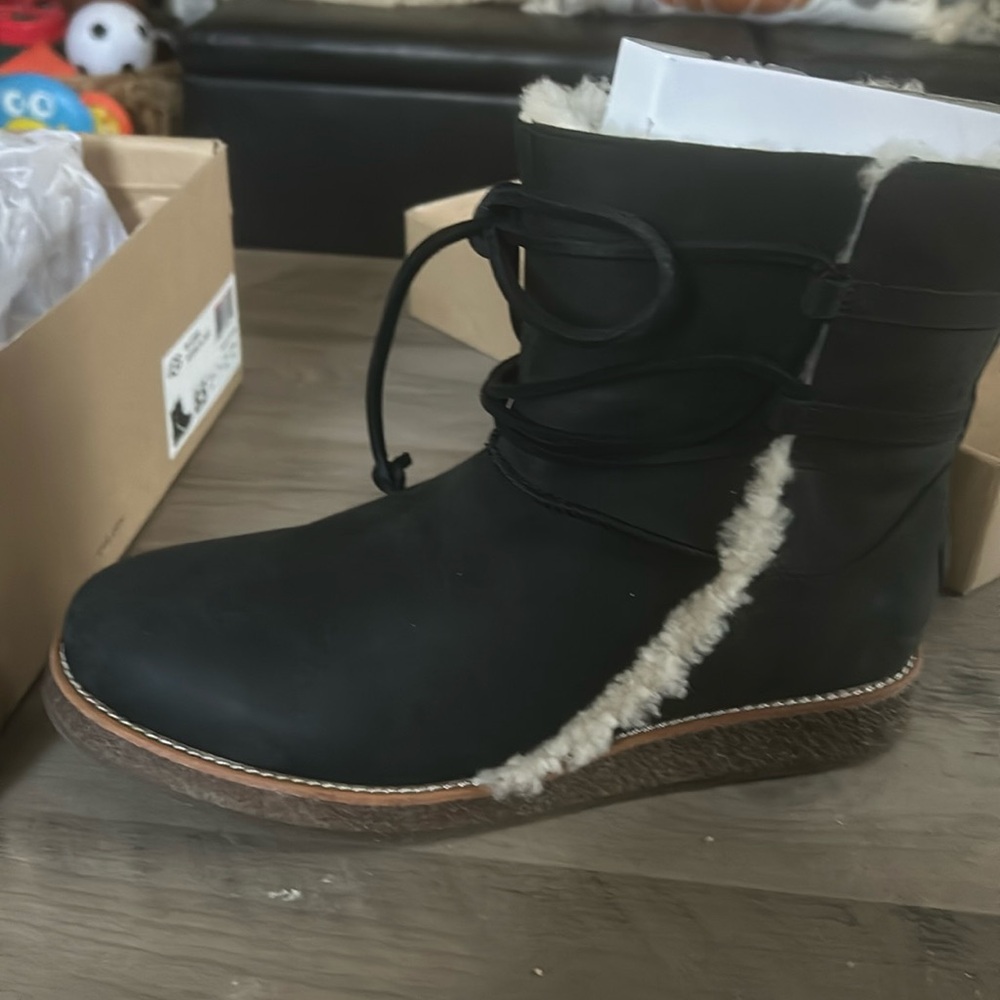 Ugg W Louisa Black boots